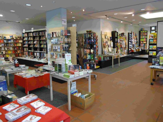 Bunter B&uuml;cherladen, U. Straub & Co Buchladen KG