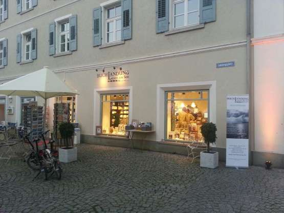 BuchLandung - Lesen am See