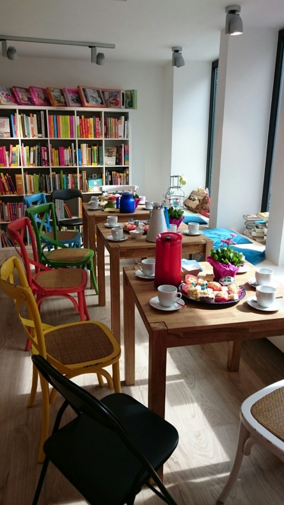 B&uuml;cher, Medien & mehr, Ihre B&uuml;cherstube & Ihr Buchcafe