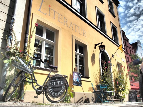 +BUCH