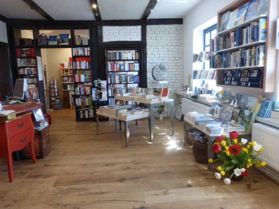 DER BUCHLADEN R&Uuml;GEN- Das kleine Literaturhaus